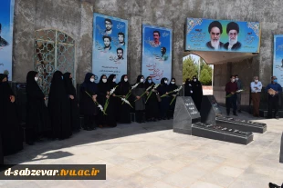 گرامیداشت هفته دفاع مقدس با ادای احترام بر سر مزار شهدای گمنام شهرستان سبزوار  3