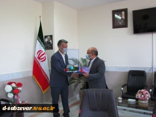 برگزاری مراسم تقدیر از همکار بازنشسته حوزه امور دانشجویی  7