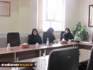 شهید نگرشی است والا، خونی است جوشان، با نوری منور، و دلی لبریز از عشق به خدا  14