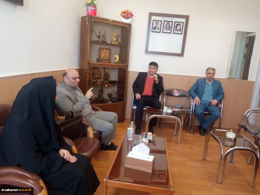 بازدید مسئولین محترم سازمان مرکزی دانشگاه فنی و حرفه ای کشور از دانشکده های فنی وحرفه ای سبزوار  7