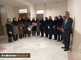برگزاری آیین تکریم از کارکنان حوزه روابط عمومی به مناسبت 27 اردیبهشت ماه روز ارتباطات و  روابط عمومی و ارتباطات در دانشکده فنی و حرفه ای دختران  سبزوار 5