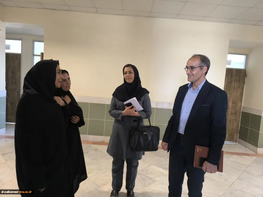 برگزاری جلسه ی  مشترک با مسئولین محترم سازمان فنی‌ و حرفه‌ای شهرستان 
 2