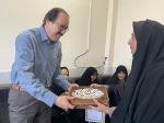 تجلیل از مدیران محترم گروه همزمان با هفته گرامیداشت مقام معلم با اهدا اولین دست ساخته های دانشجویان دانشکده ملی مهارت دختران سبزوار در کانون شکوفایی خلاقیت و نوآوری
