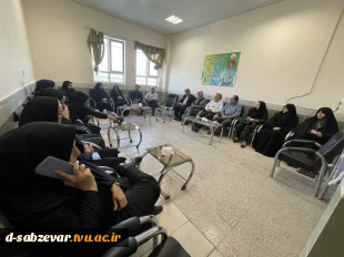 تجلیل از مدیران محترم گروه همزمان با هفته گرامیداشت مقام معلم با اهدا اولین دست ساخته های دانشجویان دانشکده ملی مهارت دختران سبزوار در کانون شکوفایی خلاقیت و نوآوری
